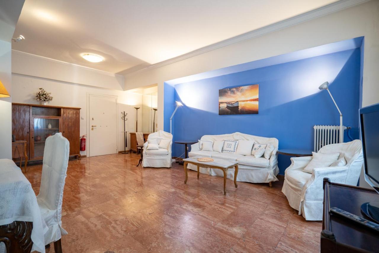 Larissa Station metro st. 2 bedrooms 3 pers. flat Aten Exteriör bild
