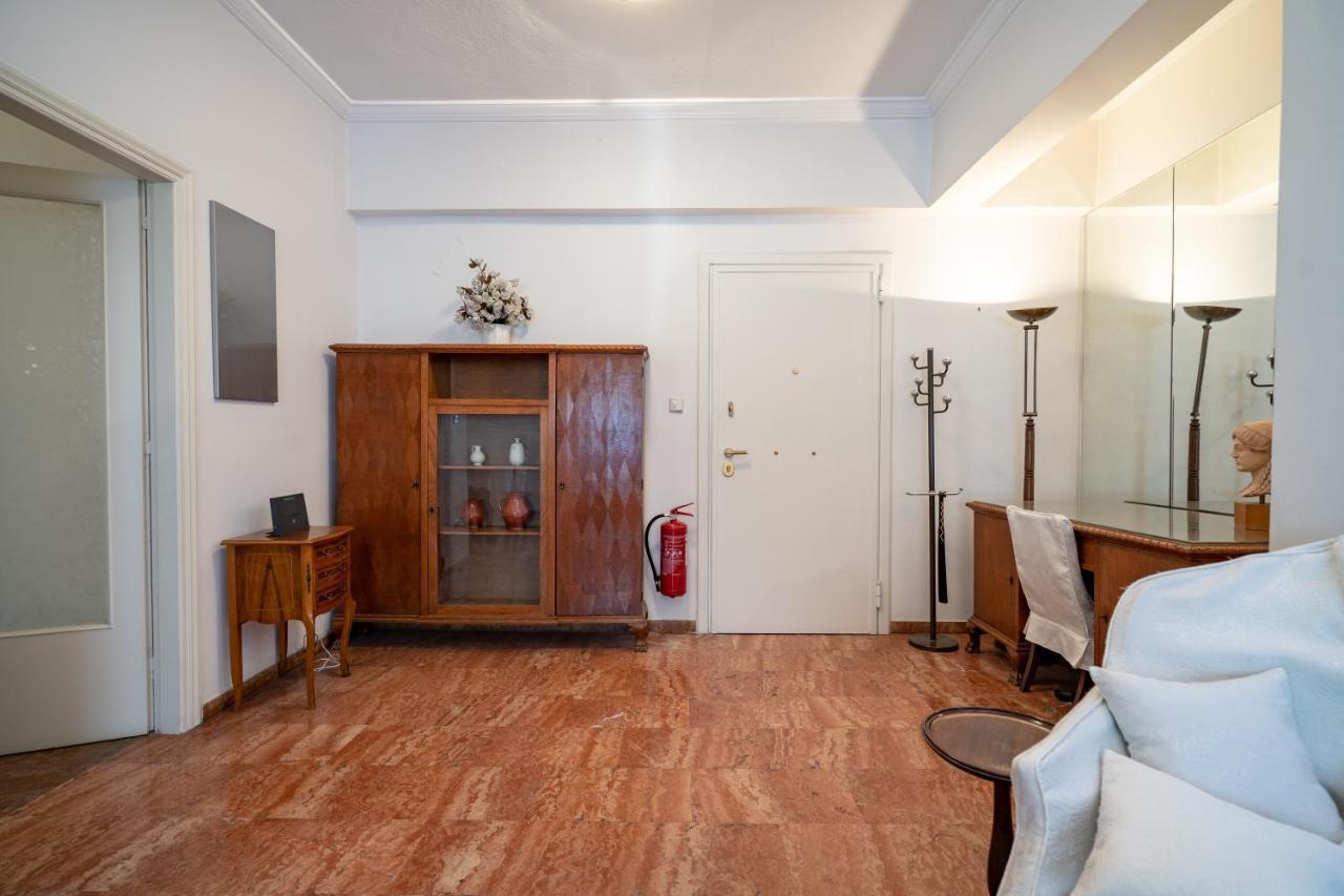 Larissa Station metro st. 2 bedrooms 3 pers. flat Aten Exteriör bild