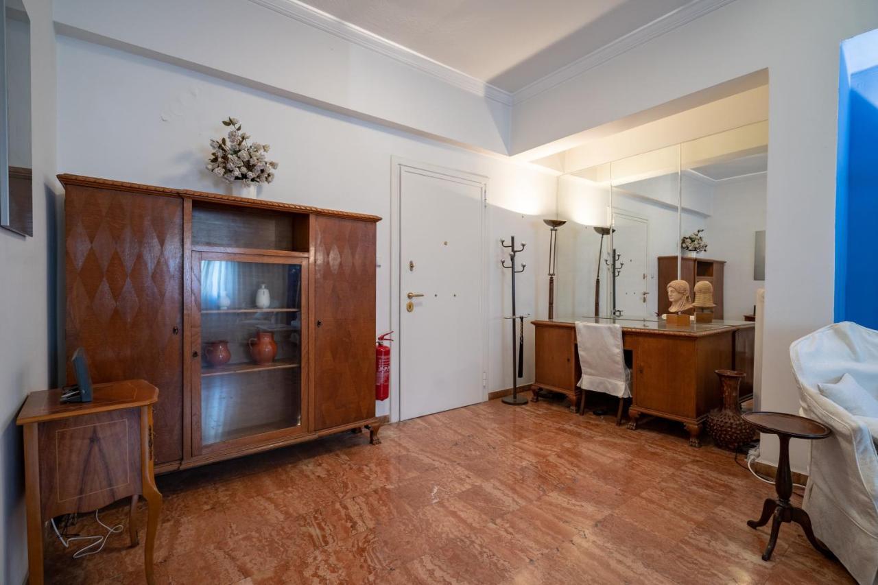 Larissa Station metro st. 2 bedrooms 3 pers. flat Aten Exteriör bild